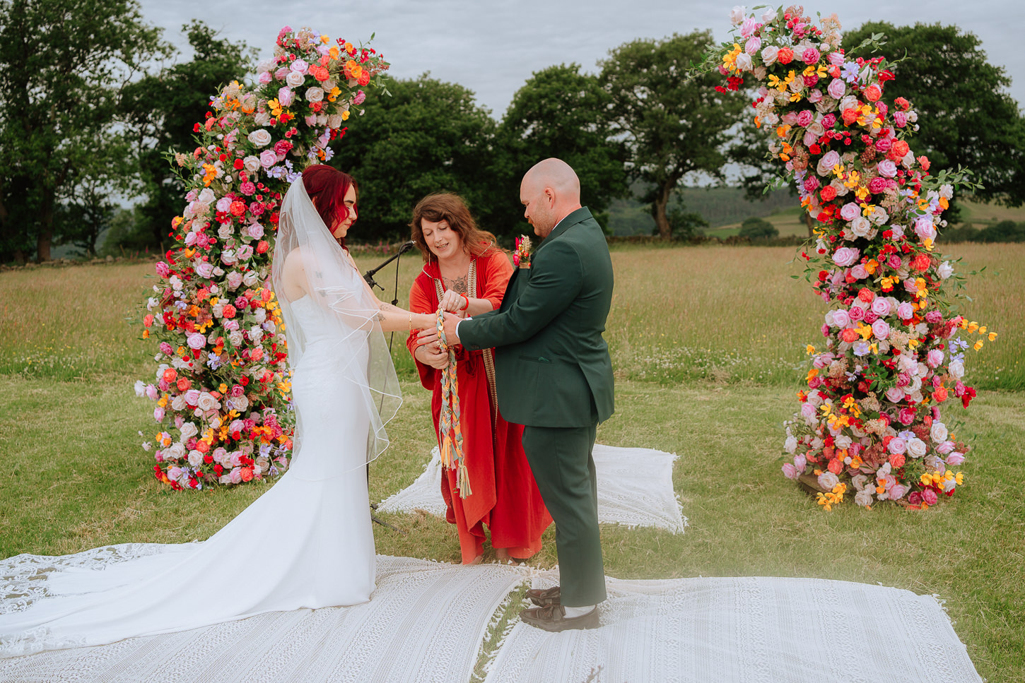 ALICIA HARRY SWALLOW BARN WEDDING PHOTOGRAPHY 008 ALICIA HARRY SWALLOW BARN WEDDING PHOTOGRAPHY 008